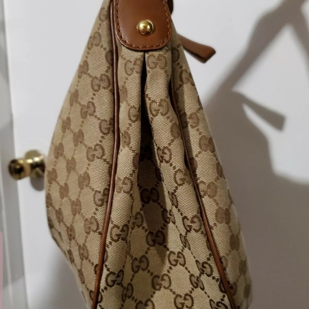 Authentic 100%Gucci sukey hobo - Picture 4 of 7